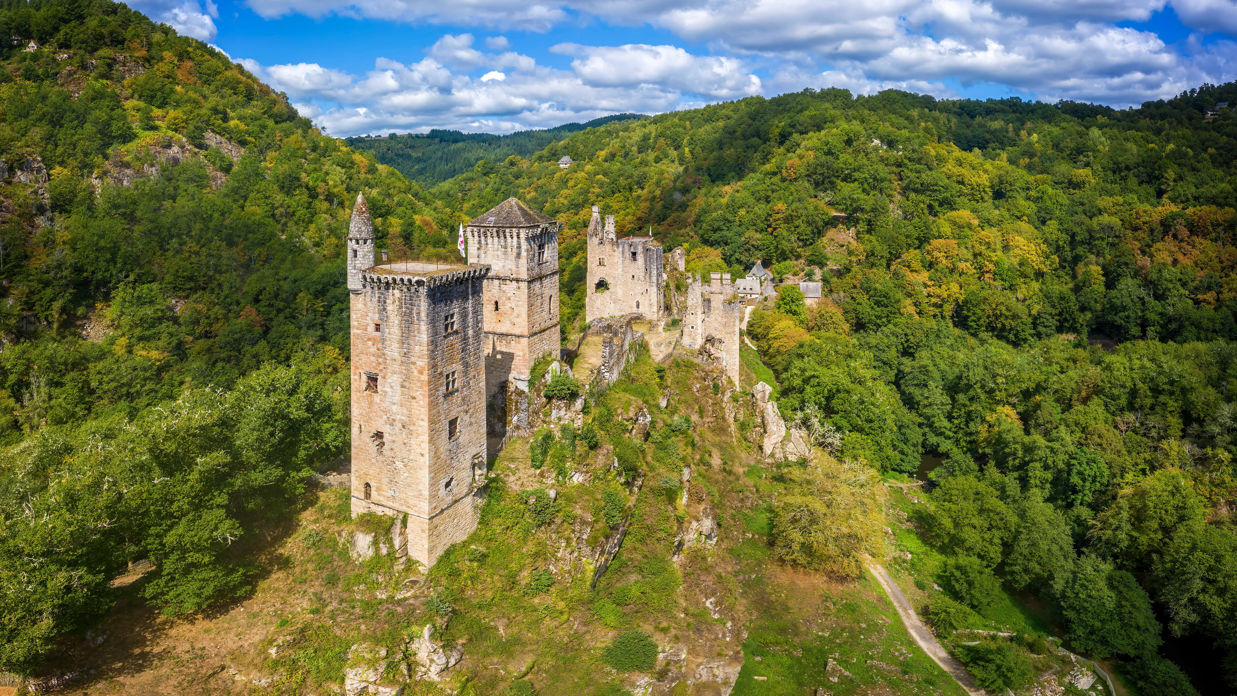 VIsite et randonnée aux Tours de Merle - Journées du Patrimoine