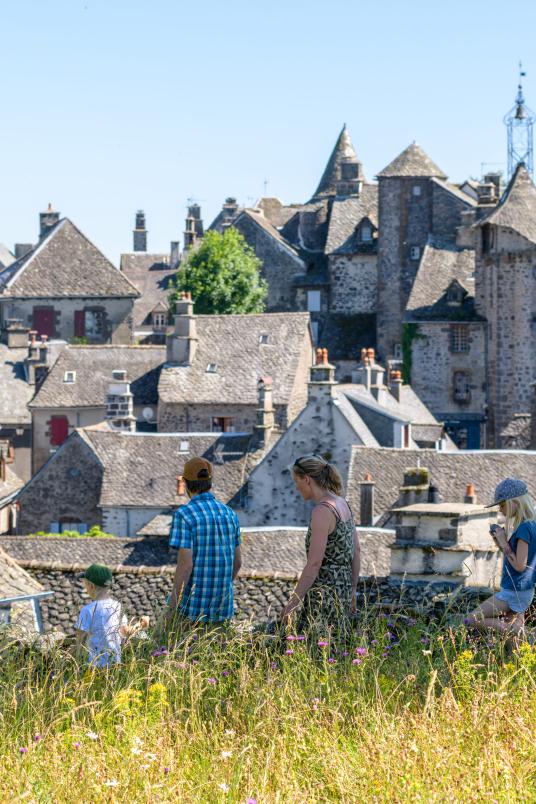 Salers parmi Les Plus Beaux Villages de France @CDT15_OTSALERS_MAZET_SALERS_40