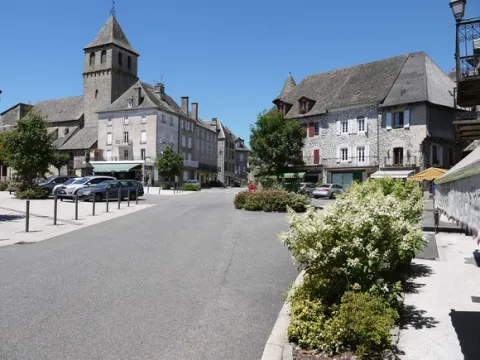 Pleaux Pleaux